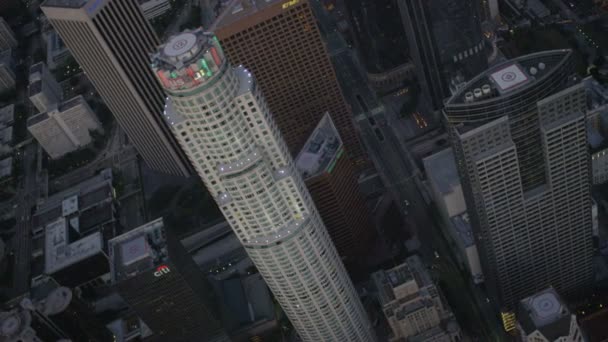 Iluminado US Bank Tower — Vídeo de stock