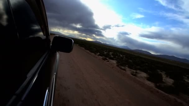 Podróży transport w Salar de Uyuni — Wideo stockowe