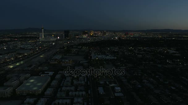 Hoteles y Casinos iluminados del Resort, Las Vegas — Vídeos de Stock