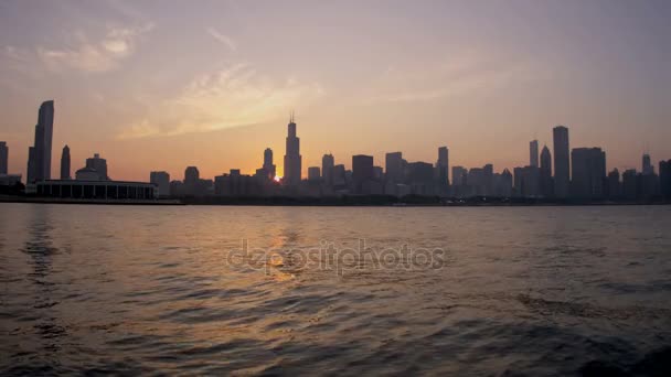 密歇根湖和摩天大楼 — 图库视频影像