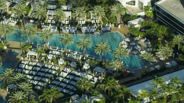 Waterfront Fontainebleau Hotel Resort görünümünü gündoğumu — Stok video