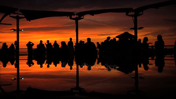 Coucher de soleil sur le littoral de Lima — Video