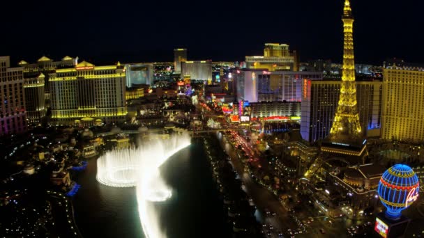 Illuminated Bellagio fountains Las Vegas — Stock Video