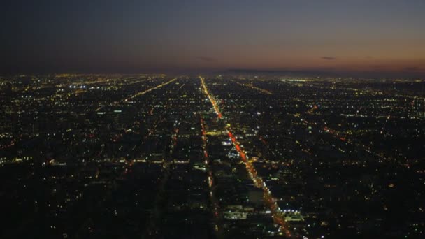 Tráfico de vehículos en Los Ángeles — Vídeo de stock