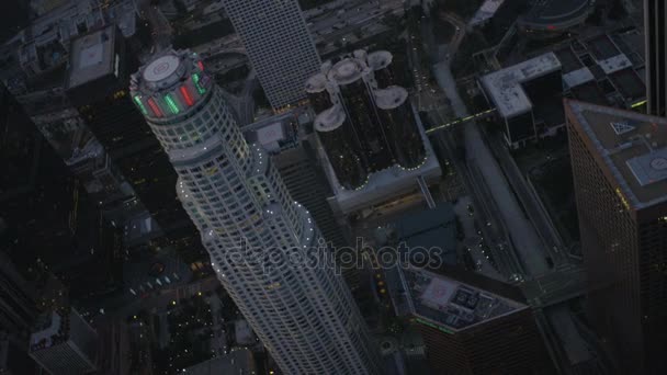 Iluminado US Bank Tower — Vídeo de stock