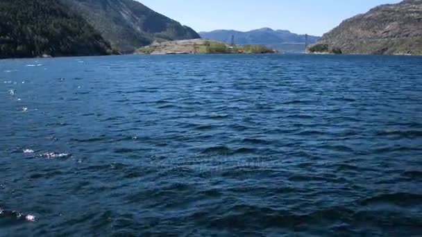 Lysefjorden voertuig hangbrug — Stockvideo