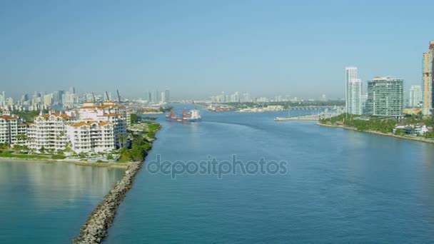 Lyxlägenheter Biscayne Bay Miami — Stockvideo