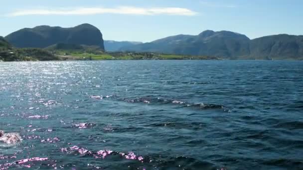 Lysefjorden Fiorde Noruega costa panorâmica — Vídeo de Stock