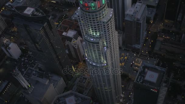 Iluminado US Bank Tower — Vídeos de Stock