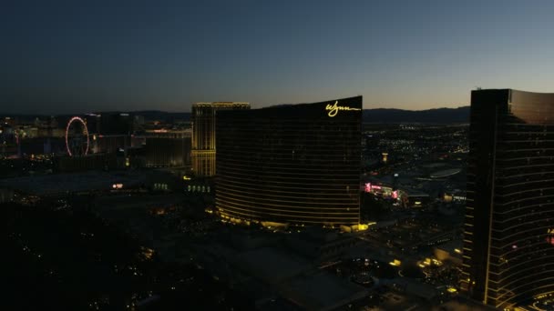 Striscia di Las Vegas illuminata — Video Stock
