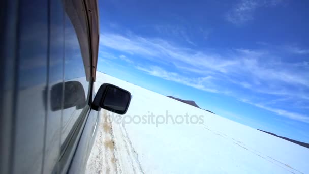 Vervoer reizen in Salar de Uyuni — Stockvideo