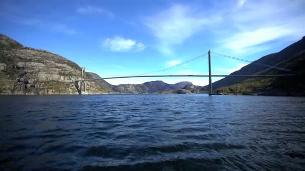 Lysefjord vehicle Suspension Bridge — Stock Video