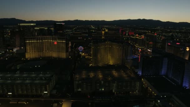 Иллюминированный Las Vegas Blvd — стоковое видео