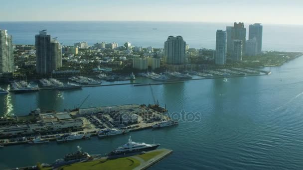 Soluppgång utsikt över South Beach, Miami — Stockvideo