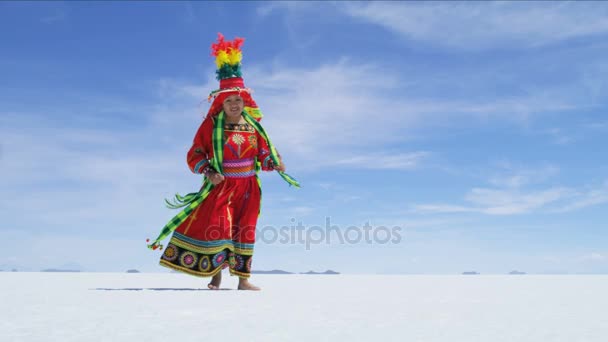 Bolivian female performing traditional dance — Stock Video