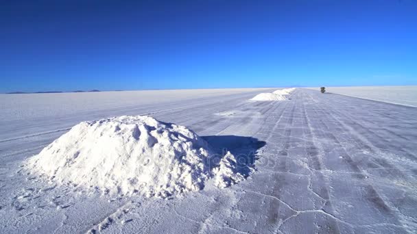 Bolivianska salt flats — Stockvideo