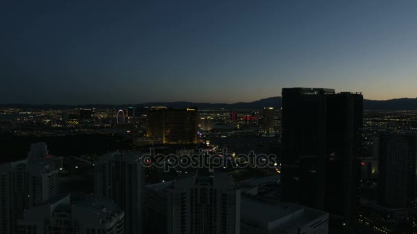 Iluminado Las Vegas Strip — Vídeo de stock