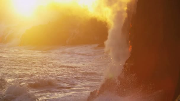 Lava falling into ocean — Stock Video