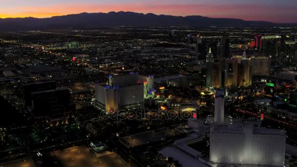 Освещаемый Лас-Вегас город роскоши — стоковое видео