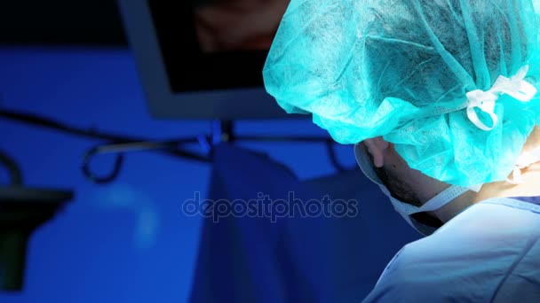 Chirurgico con endoscopia — Video Stock