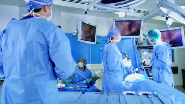 Operazione laparoscopica dell'ospedale chirurgico — Video Stock