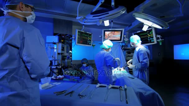 Formare de echipă specializată în chirurgia laparoscopiei — Videoclip de stoc