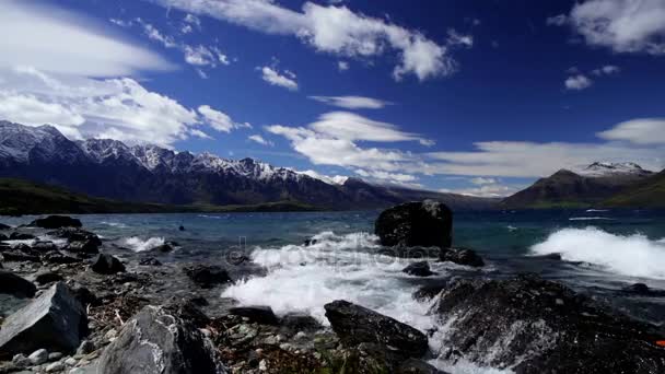 Jezero wakatipu, Nový Zéland — Stock video