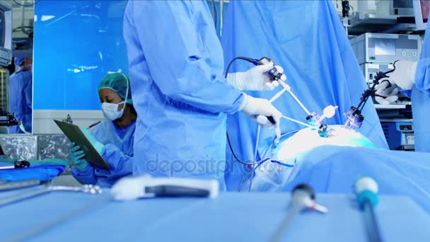 Teatro de formación médica utilizado por los cirujanos — Vídeo de stock