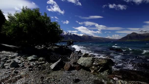 Jižní Alpy a jezero Wakatipu, Nový Zéland — Stock video