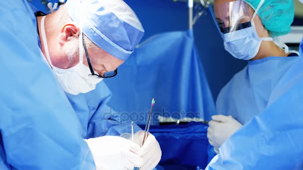 Orthopädische Operation im Krankenhaus — Stockvideo