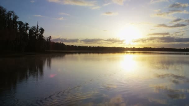 Couple lake and wilderness at sunrise — Stock Video