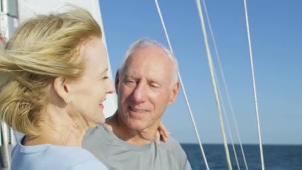 Couple on their sailing yacht — Stock Video
