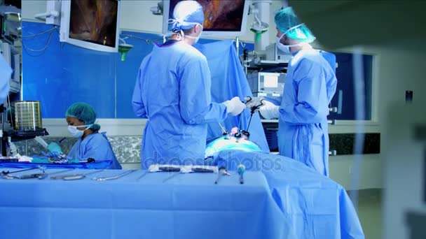 Chirurgické nemocnici operaci laparoskopie — Stock video