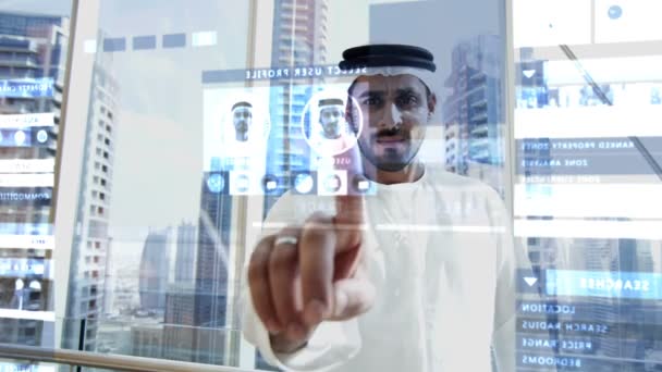 Businessman using virtual reality technology — Stock Video