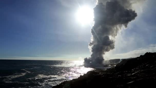 Kilauea volcán en erupción magma hirviendo — Vídeo de stock