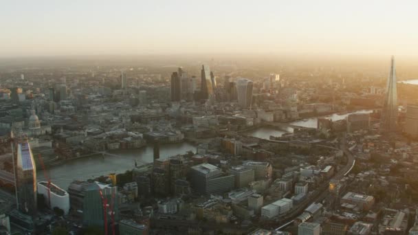 Vue Aérienne Paysage Urbain Dessus Ville Londres Travers Tamise Vers — Video