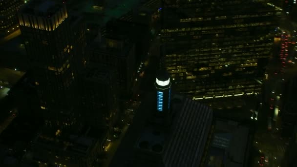 Воздушная Ночь Освещенный Вид Здание Беркли Центре Города Небоскрёб Финансового — стоковое видео