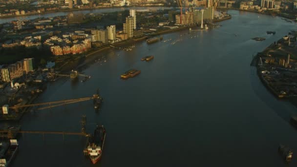 Luchtfoto Zonsopgang Weergave Boten Aangemeerd River Thames Arena Canary Wharf — Stockvideo