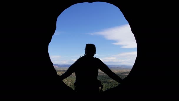 Sziluettjét Kaukázusi Amerikai Női Utas Vadonban Verde Valley Arizona Amerikai — Stock videók