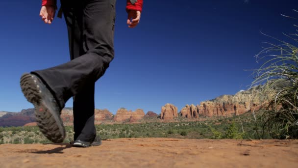 Açık Havada Verde Vadisi Arizona Amerika Hiking Sırt Çantası Ile — Stok video