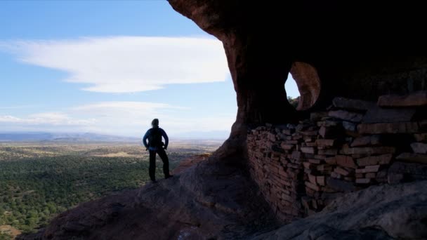 Caminante Americana Caucásica Activa Expedición Aventura Senderismo Verde Valley Arizona — Vídeos de Stock