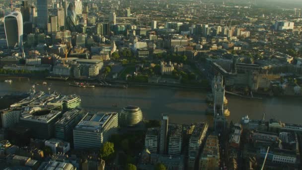 Aerial Sunrise Utsikt Över London Skyline Stadshuset Floden Thames Tower — Stockvideo