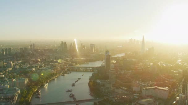 Vista Aérea Amanecer Sobre City London River Thames Rascacielos Del — Vídeos de Stock