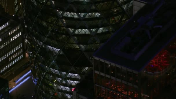 Aerial Vista Vicino Notte Ristorante Grattacielo Gherkin Moderno Edificio Commerciale — Video Stock