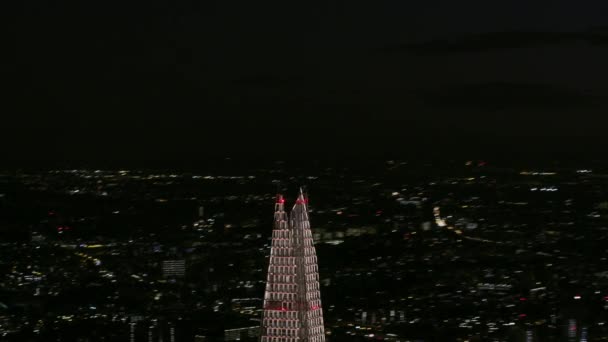 London November 2017 Aerial Night View Shard Skyskraper Pyramid Tower – stockvideo