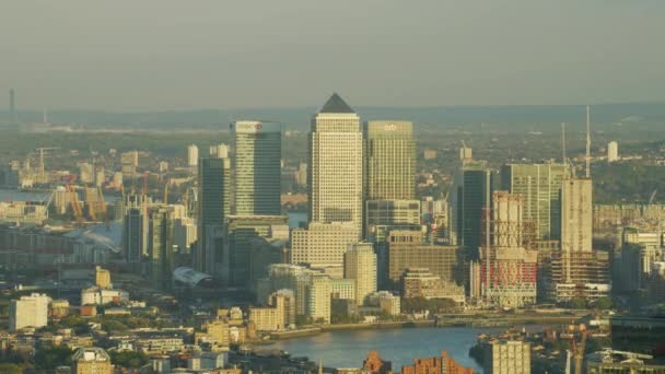 London November 2017 Légifelvételek Naplemente Canary Wharf Negyedben Kereskedelmi Felhőkarcolók — Stock videók