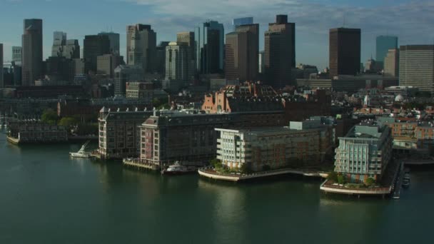 美国波士顿 2017年11月 大都市现代海滨建筑鸟瞰城市波士顿海港商业区商业区美国马萨诸塞州 — 图库视频影像