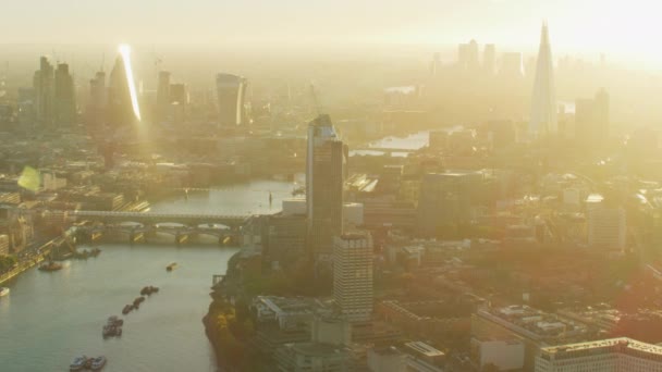 Vista Aérea Amanecer Sobre City London River Thames Rascacielos Del — Vídeos de Stock