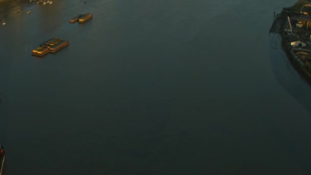 Aerial Sunrise View Boats Docked River Thames Arena Canary Wharf — Vídeos de Stock