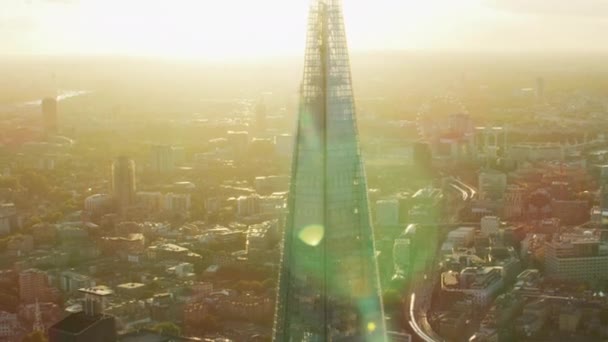 London November 2017 Luftbild Sonnenuntergang Mit Sonnenschein Splitter Moderner Glaswolkenkratzer — Stockvideo